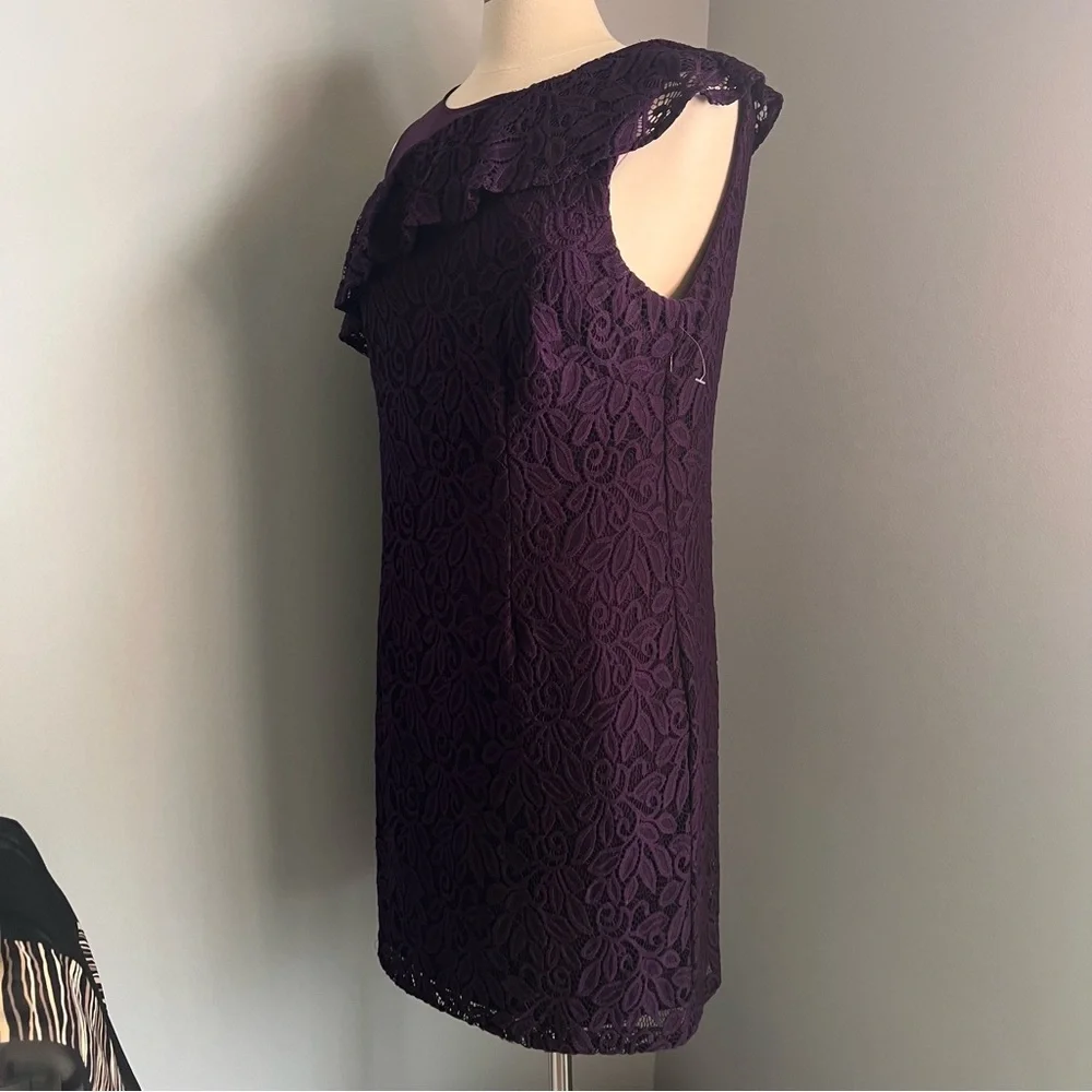 Roz & Ali 16P Purple Embroidered Floral Lace Sleeveless Pencil Sheath Dress